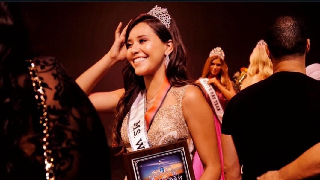 Muere reina de belleza a los 35 años tras ganar cinco certámenes A pesar del pronóstico inicial de seis meses a dos años de vida, Andrade vivió nueve años más y ganó cinco concursos de belleza: Miss Costa Oeste, Miss Nuestra Belleza USA, Miss Condado de Fresno, Miss Regional Oeste y Miss Simpatía California. Familiares y conocidos resaltan que su prioridad siempre fue retribuir y que 