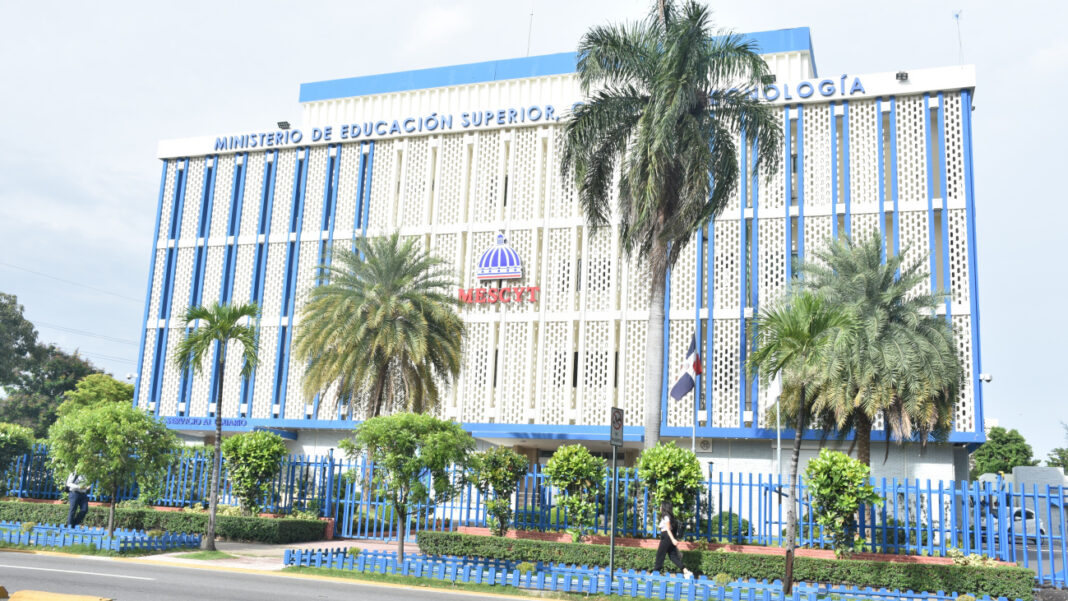 Mescyt lanza Programa de Portugués por Inmersión Mescyt lanza Programa de Portugués por Inmersión