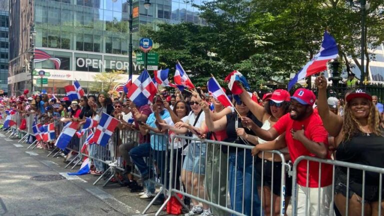 Los dominicanos, entre los migrantes que más se benefician de las ayudas sociales de EE. UU.