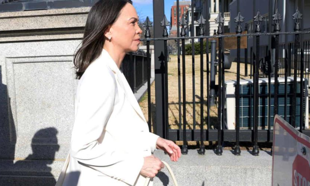 María Corina Machado trata de ganarse a Trump ofreciéndole el Premio Nobel de la Paz