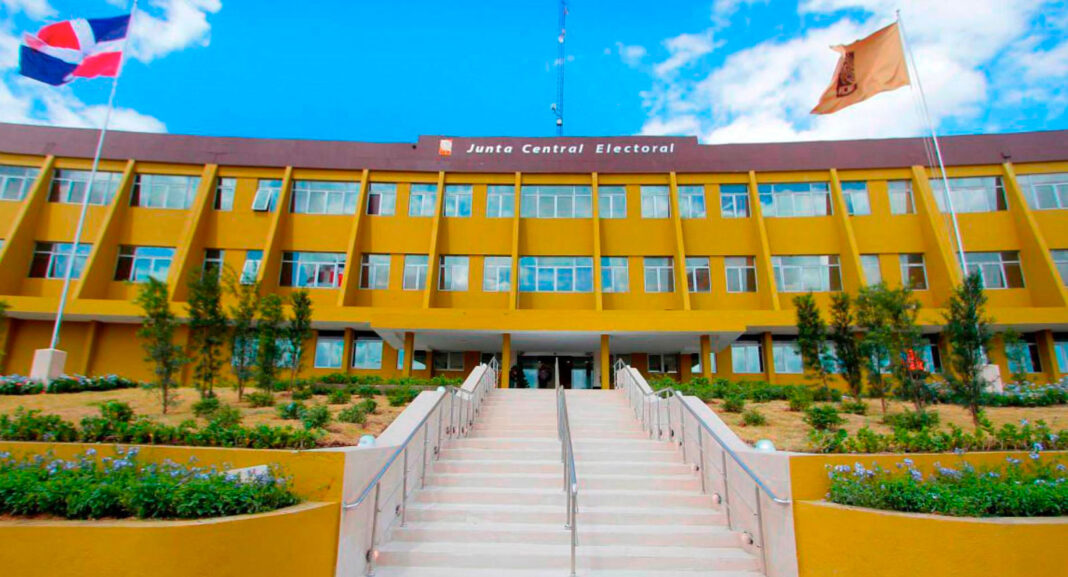 JCE anuncia cierre temporal de Oficinas de Servicios en el Exterior (OSE) por jornadas de capacitación