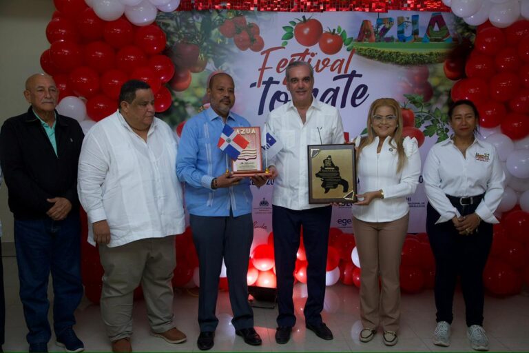 Presidente Abinader inaugura el Festival del Tomate Azua 2026