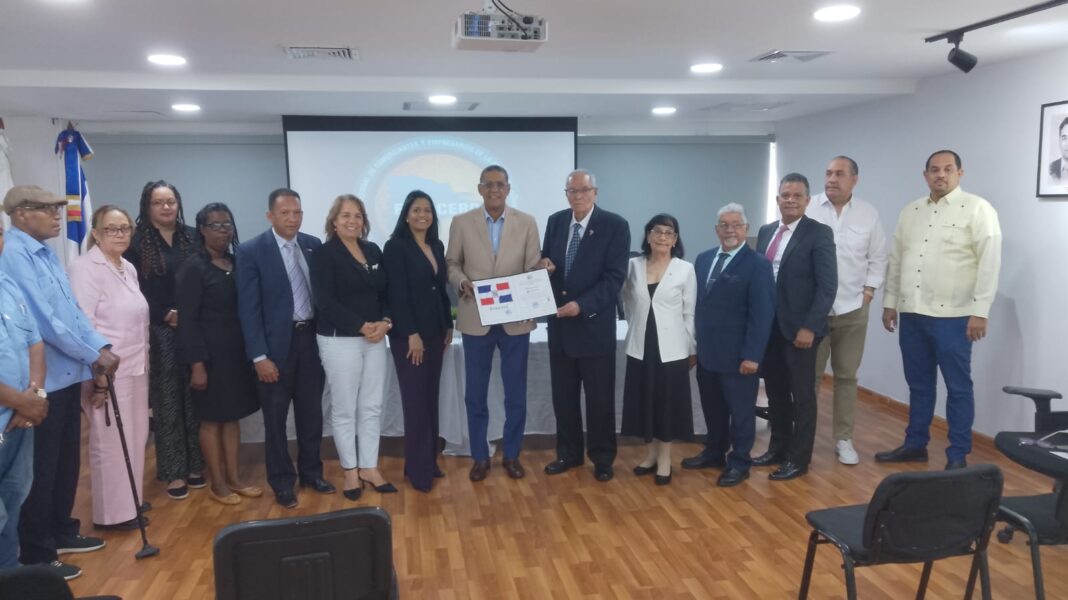 FENACERD reconoce papel del CODOPYME en el desarrollo productivo del país