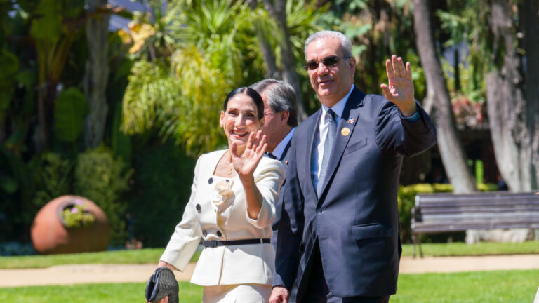 Presidente Abinader viajó a RD luego de participar en investidura del presidente chileno José Antonio Kast
