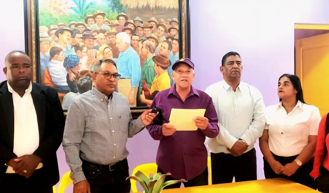 Indignación de Ocoa con anuncio de obras inexistentes Indignación de Ocoa con anuncio de obras inexistentes