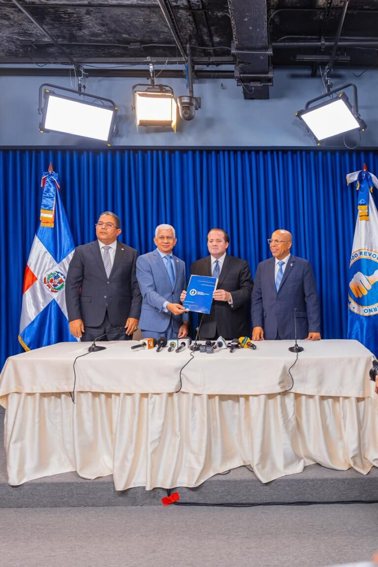 PRM impulsa proyecto de ley para reforzar control del financiamiento partidario