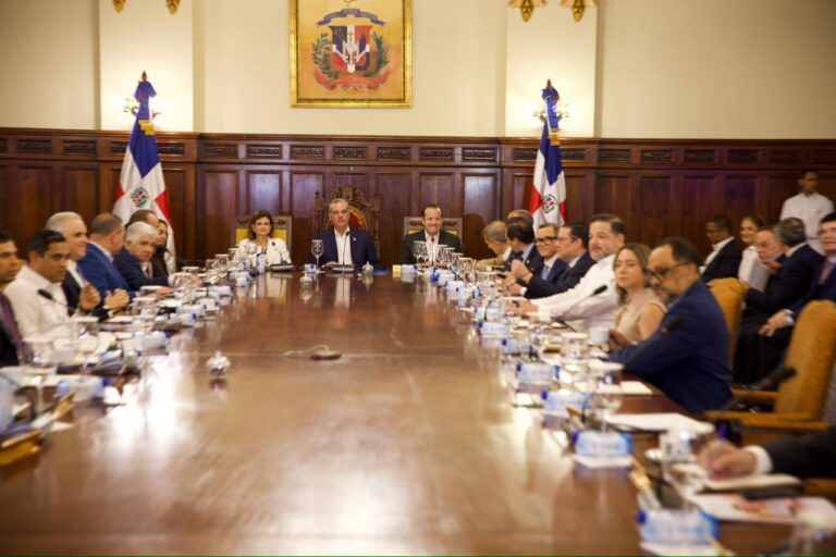 Gobierno y sector productivo revisan avances de Meta RD 2036 en Consejo de Ministros