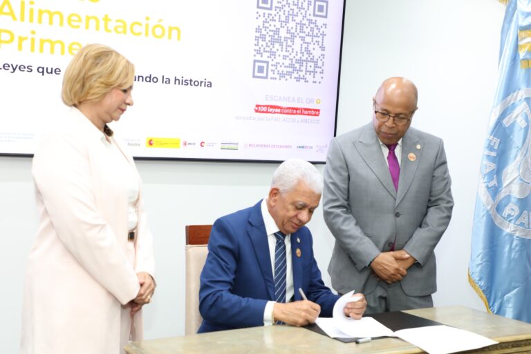 RD suscribe el Pacto Parlamentario “Alimentación Primero” en el Congreso Nacional