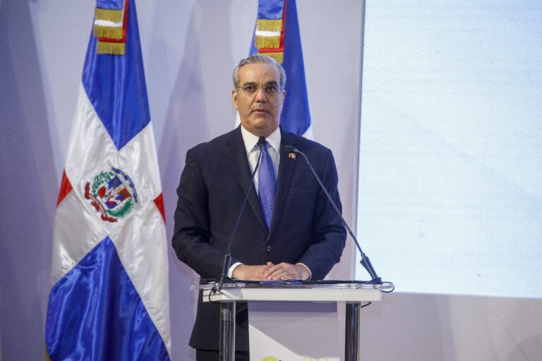Presidente Abinader redobla actividades en Semana Santa