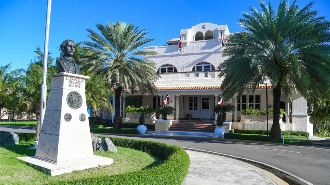 entre-sus-logros-de-2025-el-mirex-destaca-apoyo-a-haiti-ffd38e7a-focus-0-0-1200-675