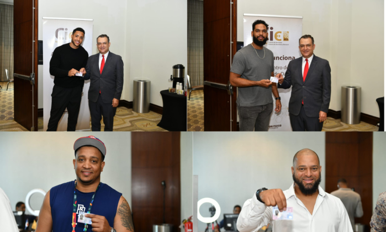 JCE entrega nueva cédula a integrantes de la selección dominicana del Clásico Mundial de Béisbol 2026