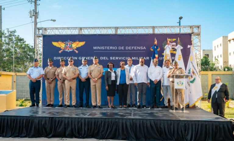 MIDE inicia nuevo ciclo de formación del Servicio Militar Voluntario con acto de izada de bandera