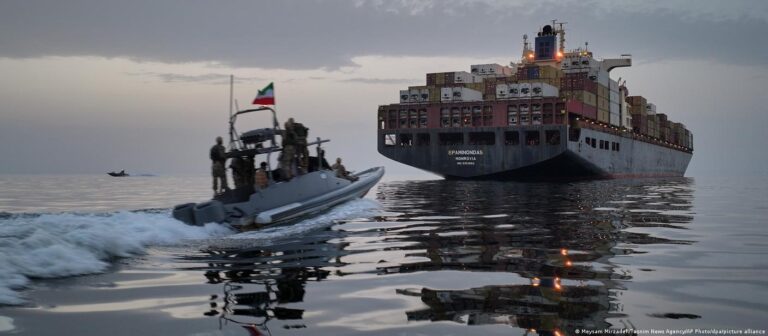 EEUU estudia la última propuesta de Irán para reabrir el estrecho de Ormuz