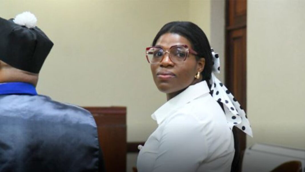 Condena de cinco años de prisión a Elizabeth Silverio por usurpar funciones en el área de la salud Condena de cinco años de prisión a Elizabeth Silverio por usurpar funciones en el área de la salud