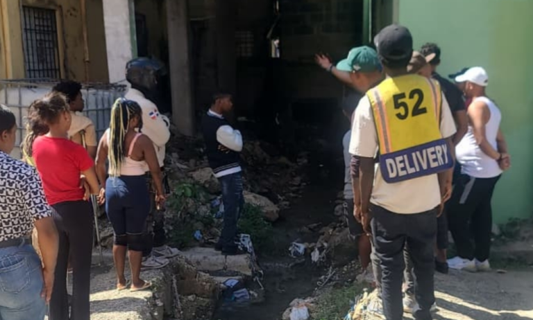 Hallan cuerpo sin vida de una bebé dentro de una mochila en Los Girasoles
