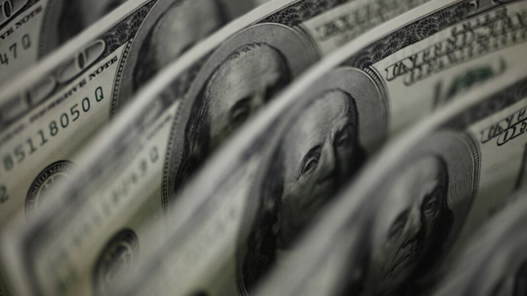 Dólar mantiene tendencia a la baja y fortalece confianza de los agentes económicos en RD Dólar mantiene tendencia a la baja y fortalece confianza de los agentes económicos en RD