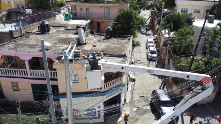 Edeeste concluye rehabilitación de redes en Los Tres Brazos con inversión superior a US$8.9 millones