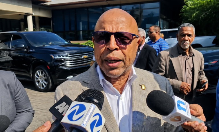 Alfredo Pacheco destaca ahorro tras cierre de club de la Cámara de Diputados