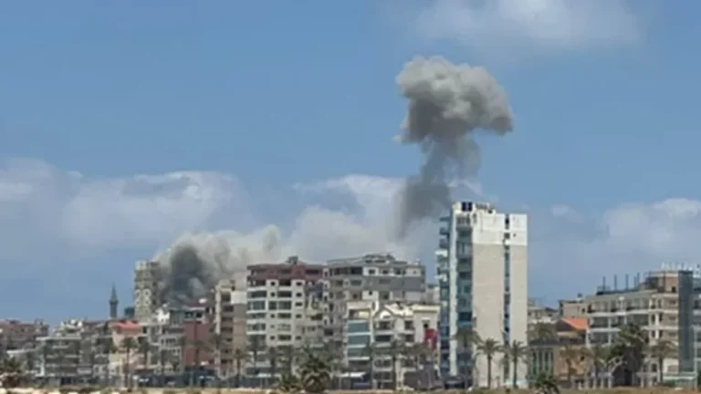 EE.UU. lanza ataques contra Irán en represalia por el derribo de un helicóptero