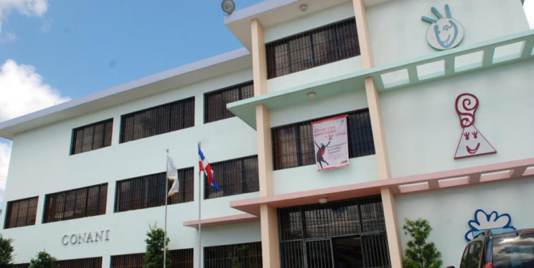 Conani defiende supervisión en hogar donde falleció adolescente bajo custodia