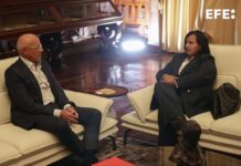 EEUU sienta a negociar a viejo y a actual Parlamento para acelerar transición en Venezuela