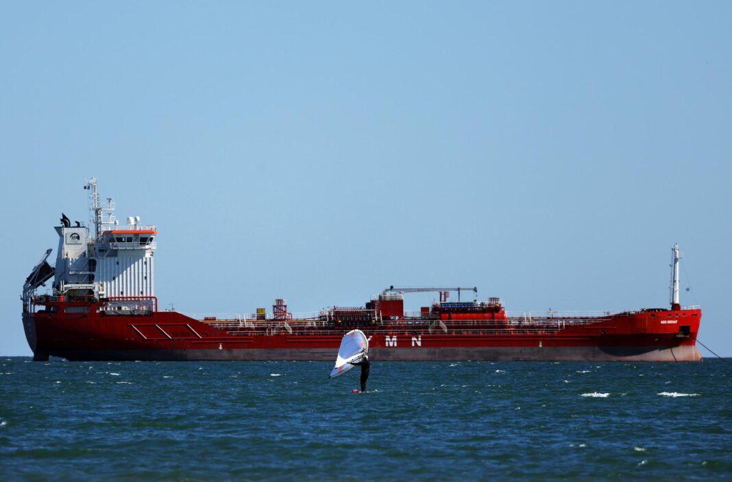 El barril de brent cae un 8,7 %, a 88,36 dólares, tras parón de ataques entre EEUU e Irán El barril de brent cae un 8,7 %, a 88,36 dólares, tras parón de ataques entre EEUU e Irán