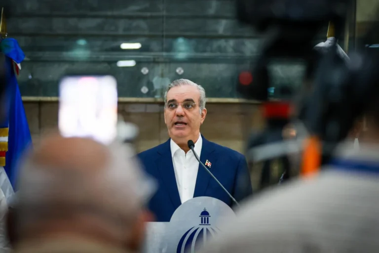 Presidente Abinader expresa solidaridad con Colombia tras terremoto