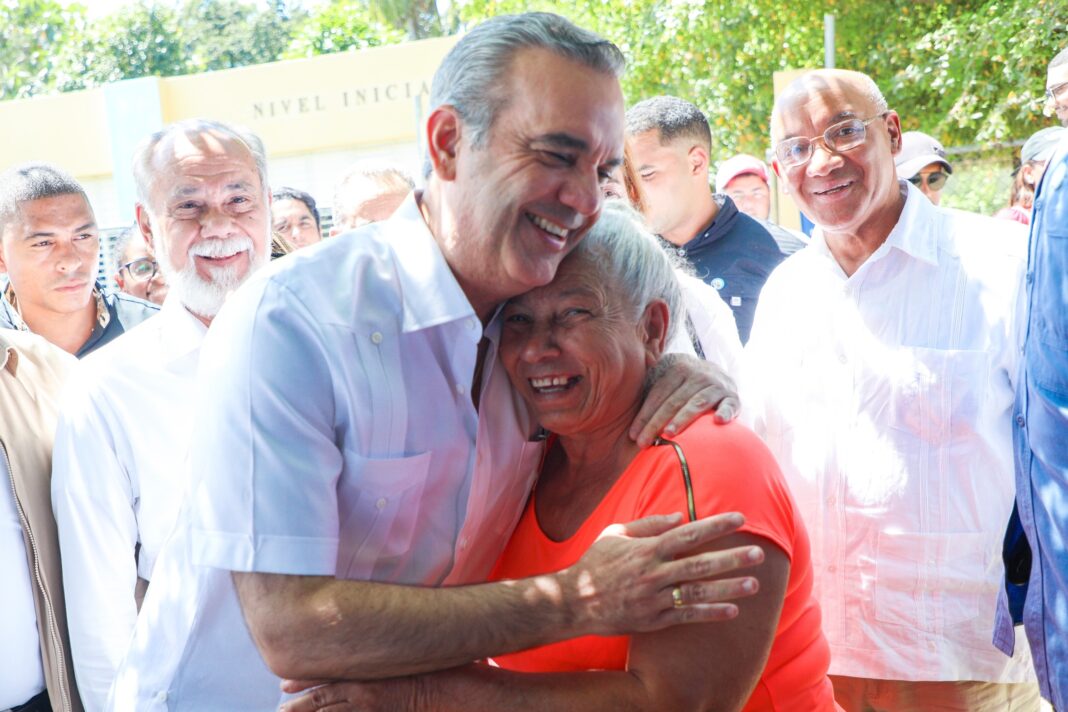 Presidente Luis Abinader desarrollará agenda de trabajo este viernes en San Juan Presidente Luis Abinader desarrollará agenda de trabajo este viernes en San Juan